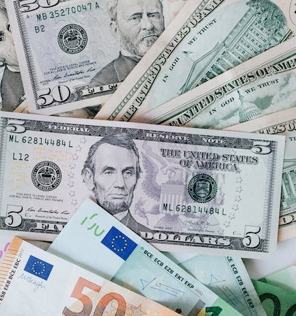 Currency Exchange Rates: Analyzing Trends Currency Exchange Rates: Analyzing Trends