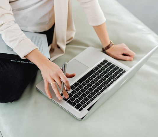 How Instant Loans SA Connects Borrowers With Potential Lenders Borrower completing an online loan application